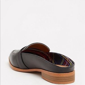 torrid Shoes - Nwt Torrid Black Mule Slides Faux leather wide torrid Shoes - Nwt Torrid Black Mule Slides Faux leather wide